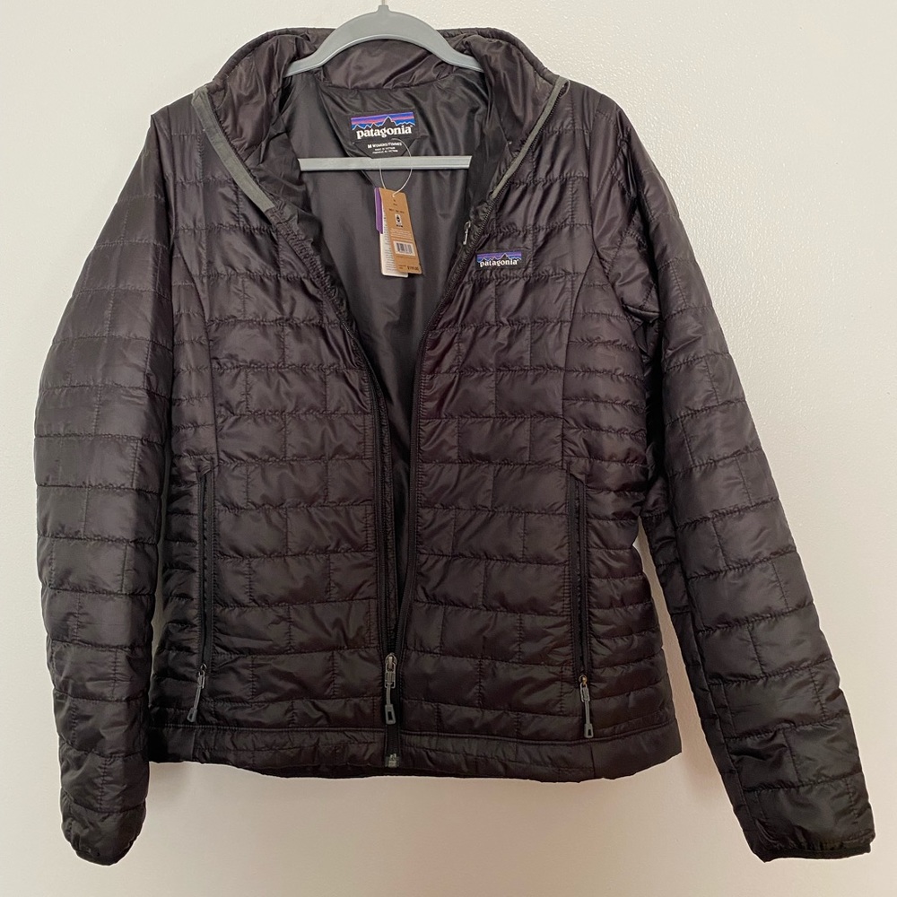 Patagonia womens Medium- Nano puff jacket. NWT